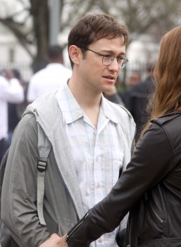 Joseph Gordon-Levitt & Shailene Woodley Film "Snowden"
